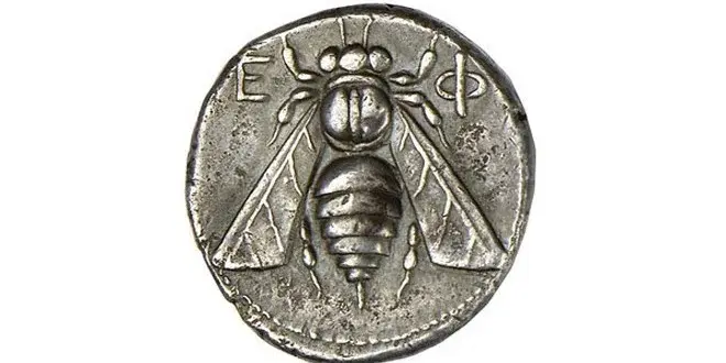 Drachme ionienne (370-380 AC) frappée à l'effigie d'une abeille.
