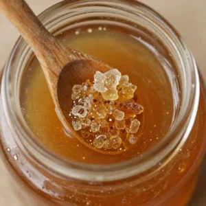Image de l’article : Cristallisation du miel : définition et usage en apiculture
